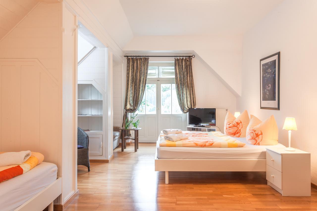 Gaestehaus Villa Rose Durrrohrsdorf 外观 照片